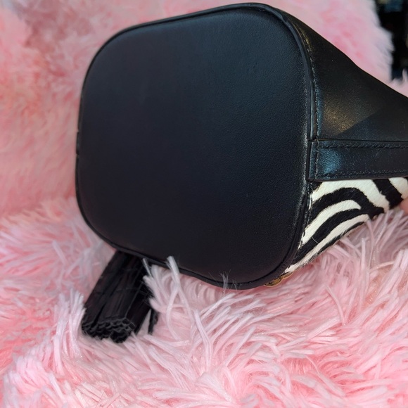 Michael Kors Mini Bucket Bag - Picture 5 of 8